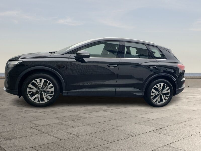 More views of Audi Q4 E-tron