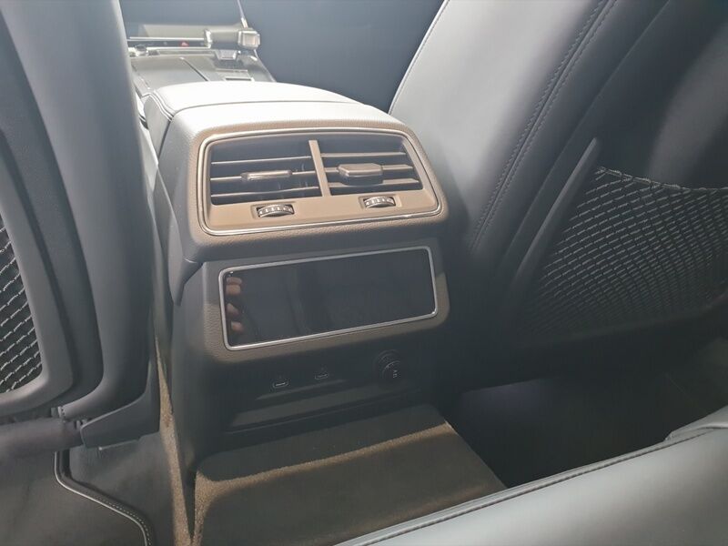 More views of Audi A7