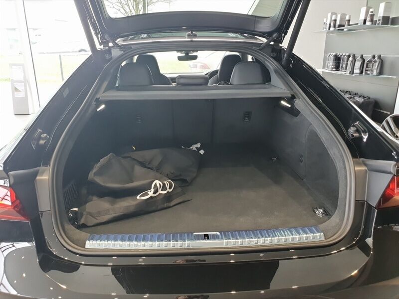 More views of Audi A7
