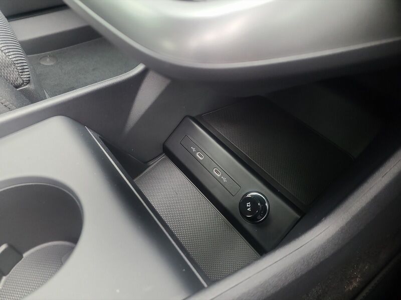 More views of Audi Q4 E-tron