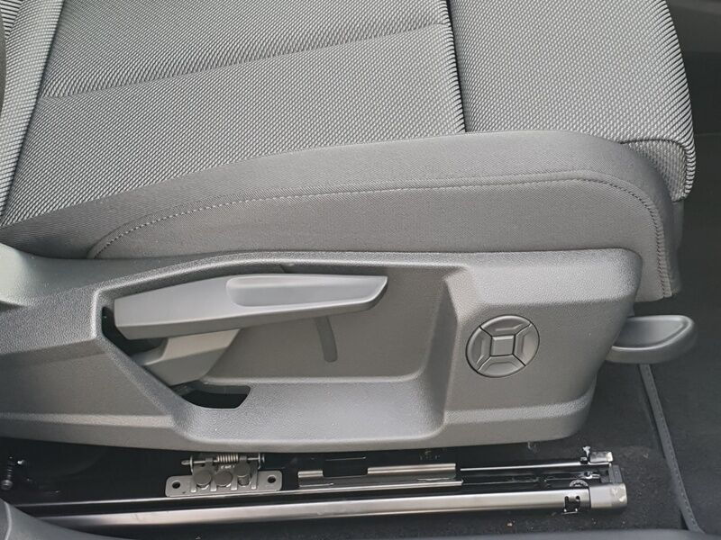 More views of Audi Q4 E-tron