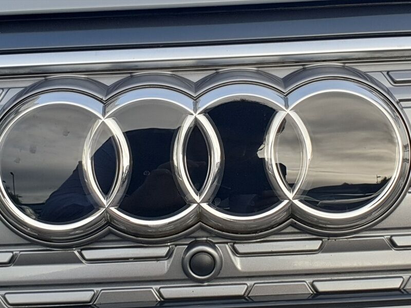 More views of Audi Q4 E-tron