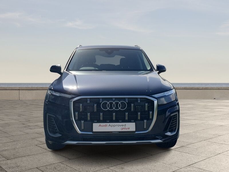 More views of Audi Q7