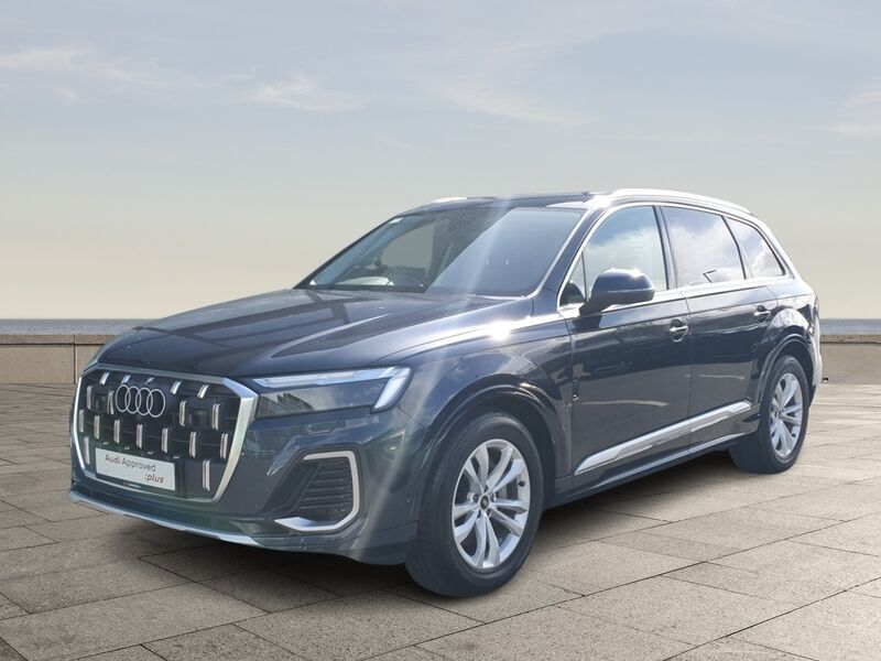 More views of Audi Q7