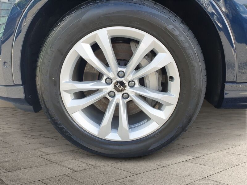 More views of Audi Q7