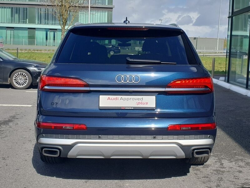More views of Audi Q7