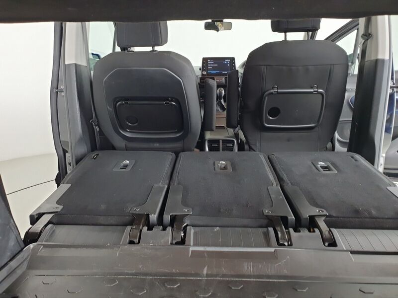 More views of Peugeot Rifter