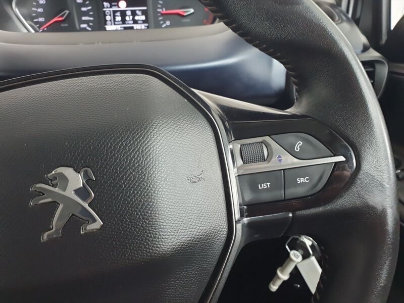 More views of Peugeot Rifter