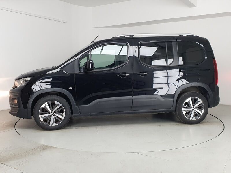 More views of Peugeot Rifter