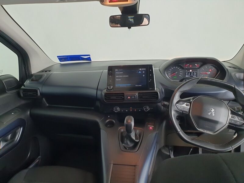 More views of Peugeot Rifter