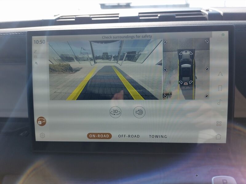 More views of Land Rover Defender