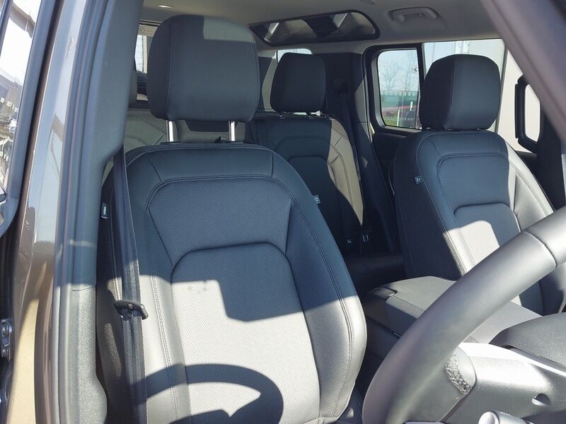 More views of Land Rover Defender