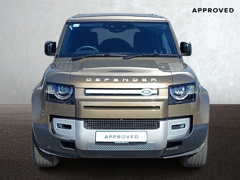 More views of Land Rover Defender