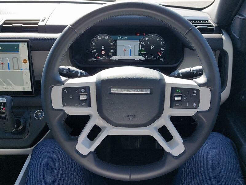 More views of Land Rover Defender