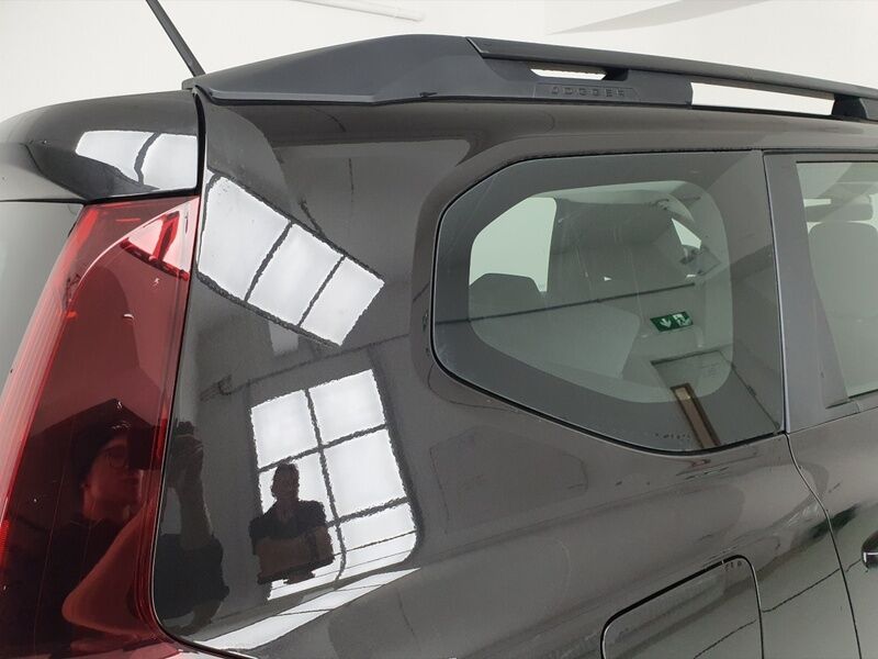 More views of Dacia Jogger