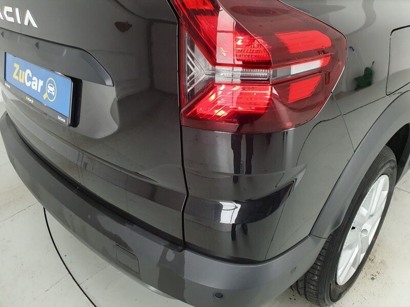 More views of Dacia Jogger