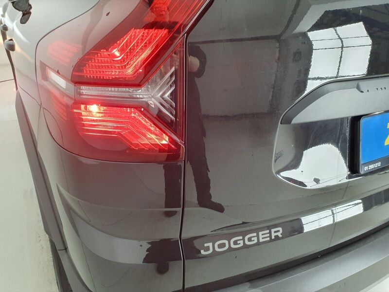 More views of Dacia Jogger
