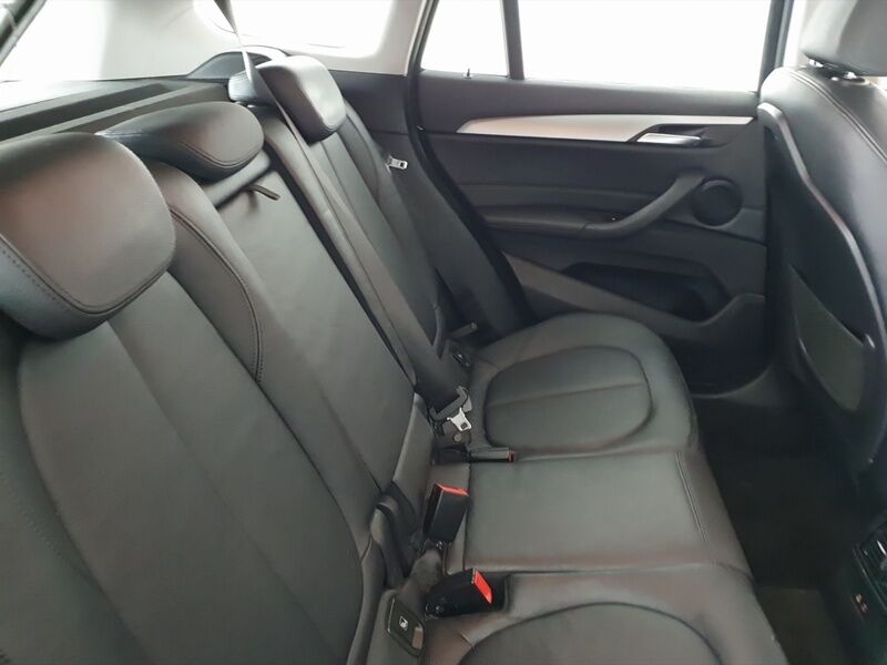 More views of BMW X1
