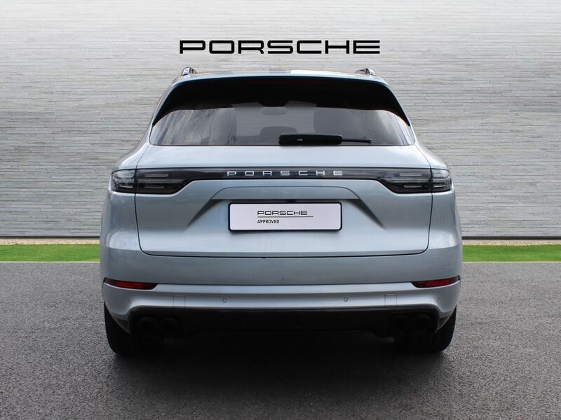More views of Porsche Cayenne