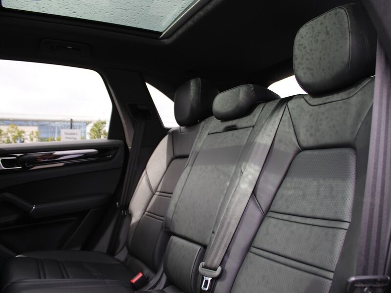 More views of Porsche Cayenne