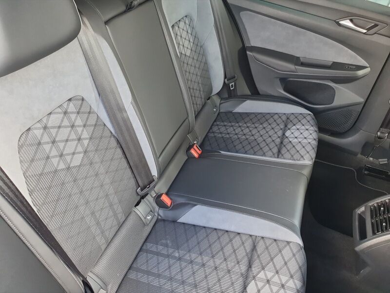 More views of Volkswagen Golf