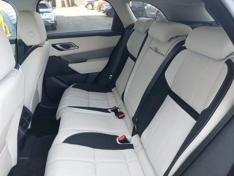 More views of Land Rover Range Rover Velar