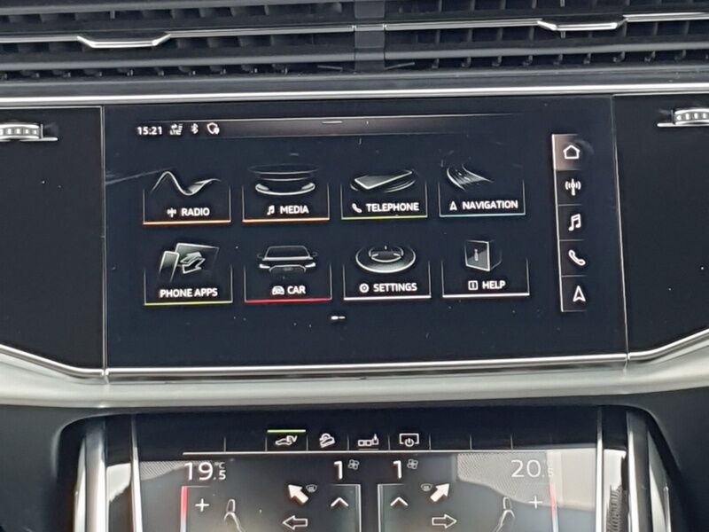 More views of Audi Q7