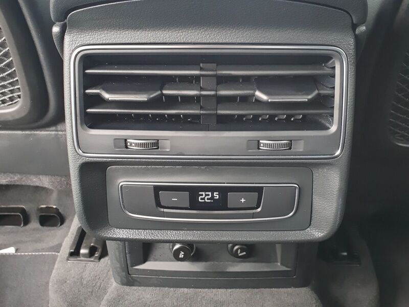 More views of Audi Q7