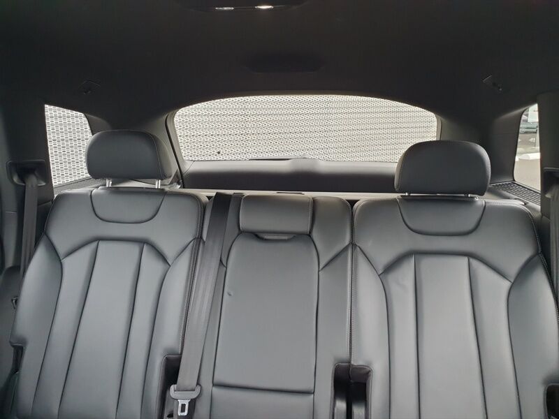 More views of Audi Q7