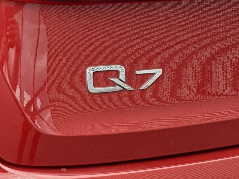More views of Audi Q7