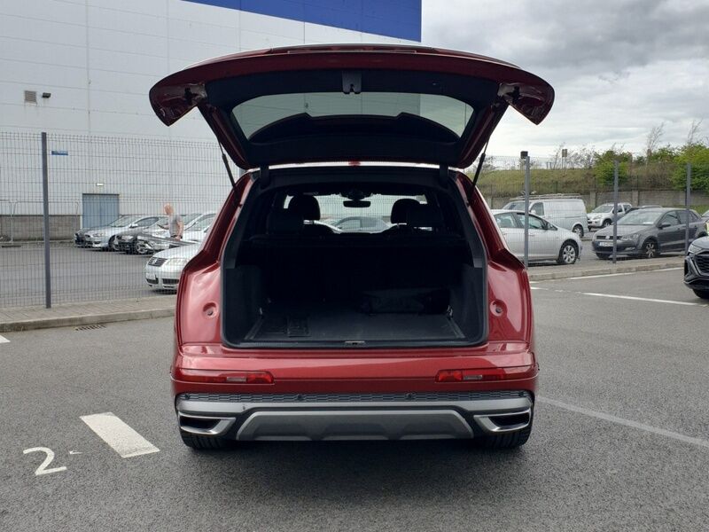 More views of Audi Q7