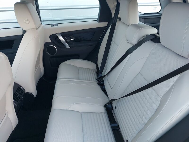More views of Land Rover Discovery Sport