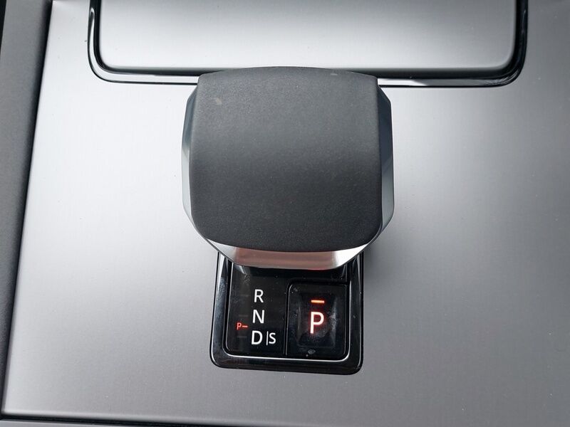 More views of Land Rover Discovery Sport