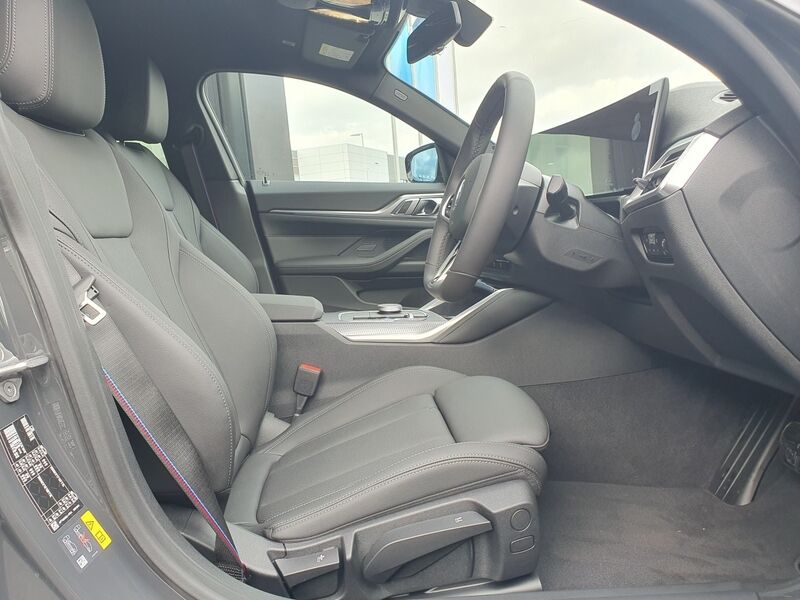 More views of BMW i4