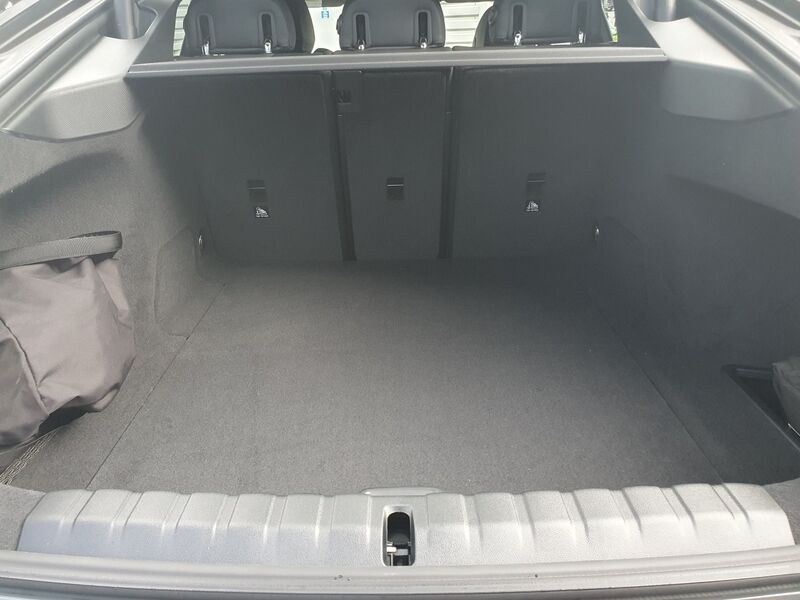 More views of BMW i4