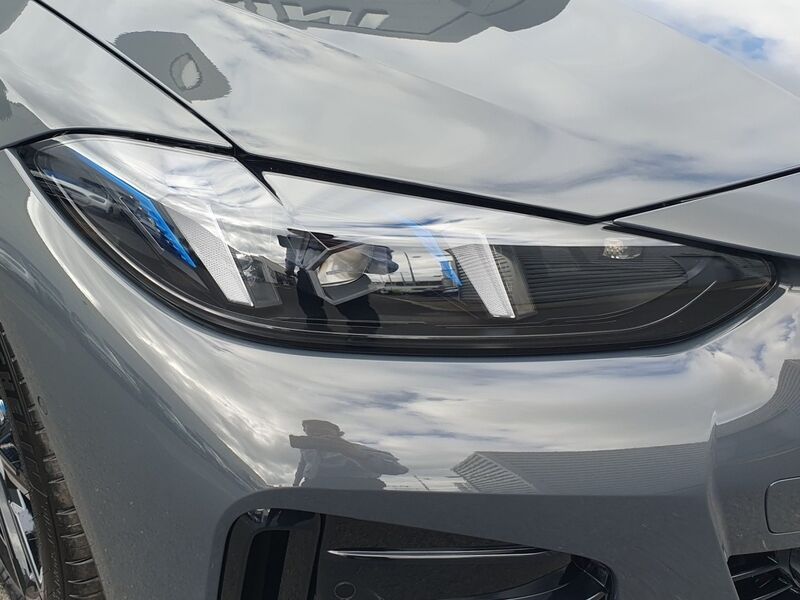 More views of BMW i4