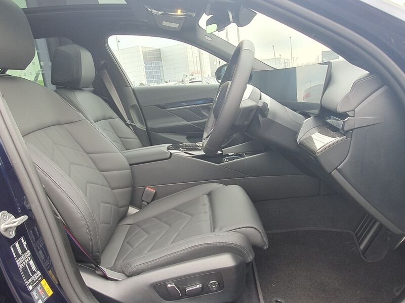 More views of BMW i5