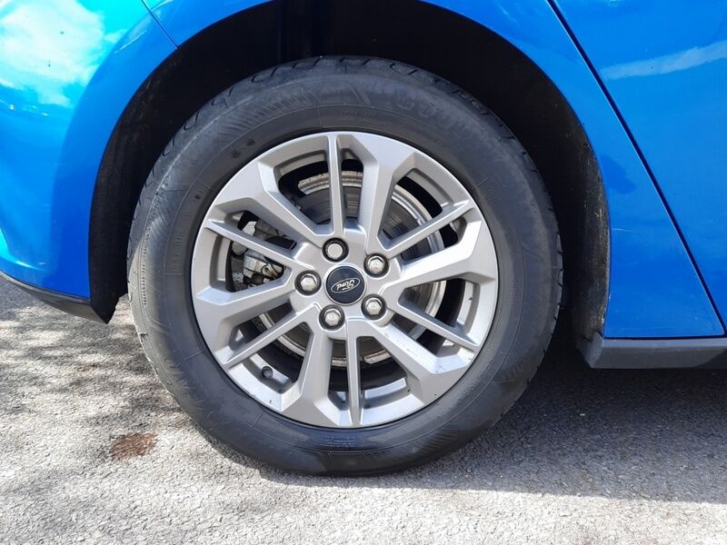 More views of Ford Focus