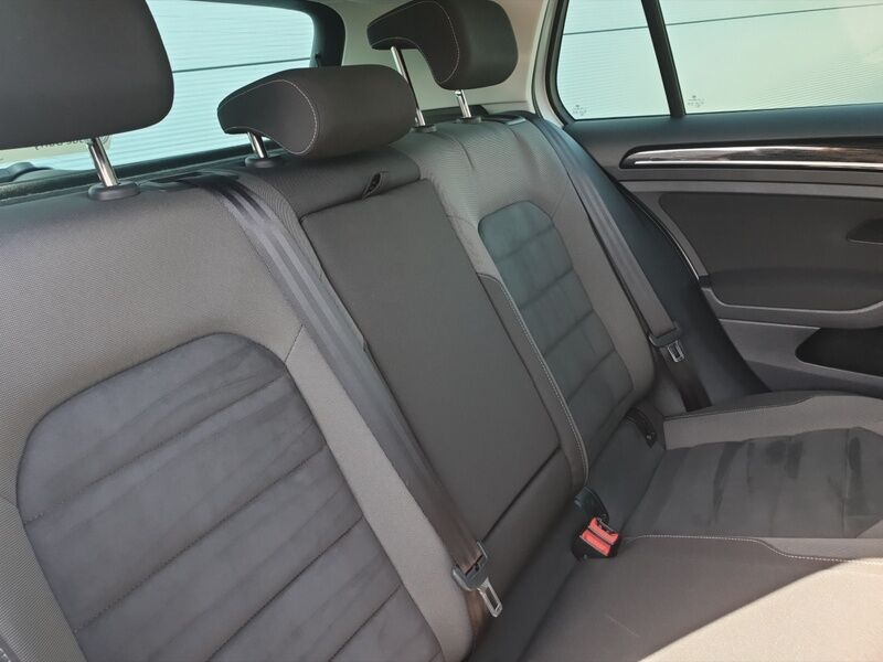 More views of Volkswagen Golf