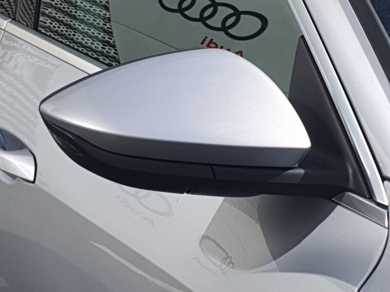More views of Audi E-Tron