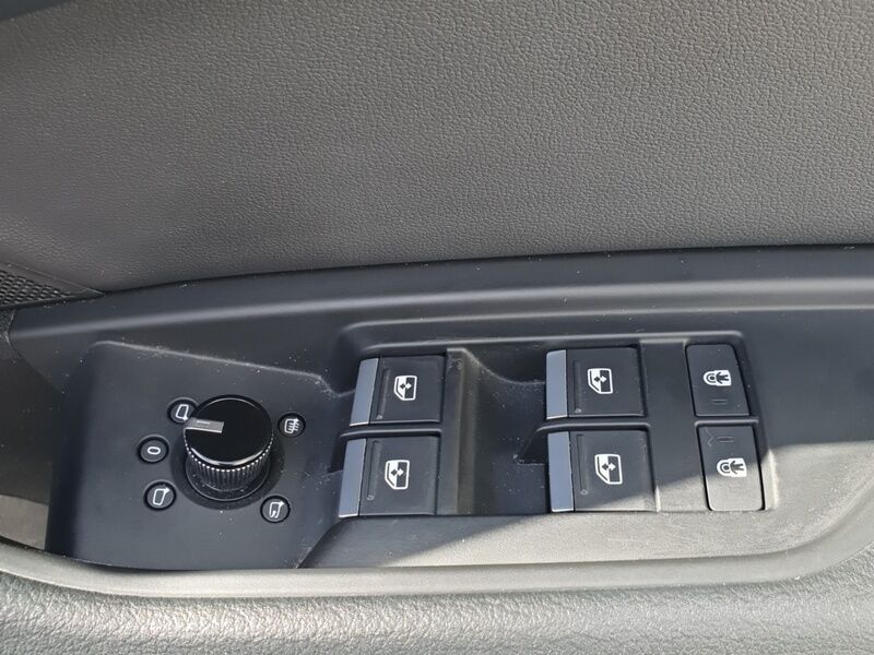 More views of Audi E-Tron