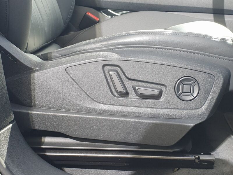 More views of Audi E-Tron
