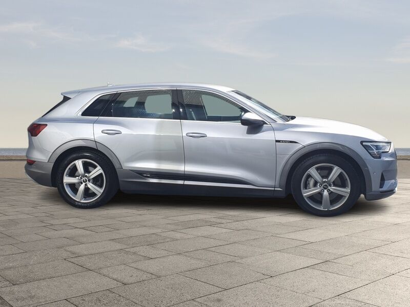 More views of Audi E-Tron