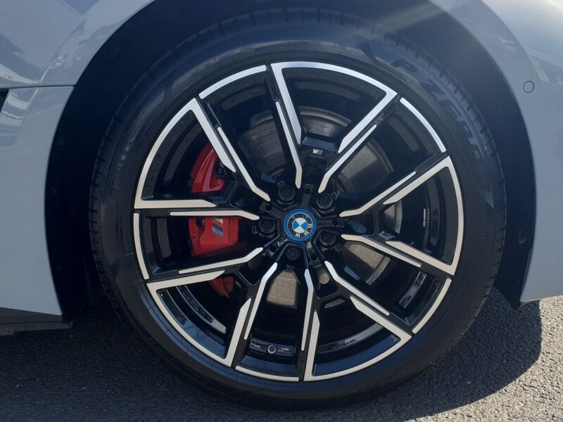 More views of BMW i4