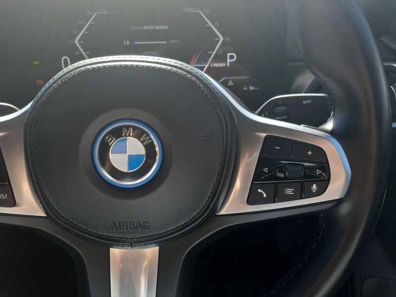 More views of BMW i4