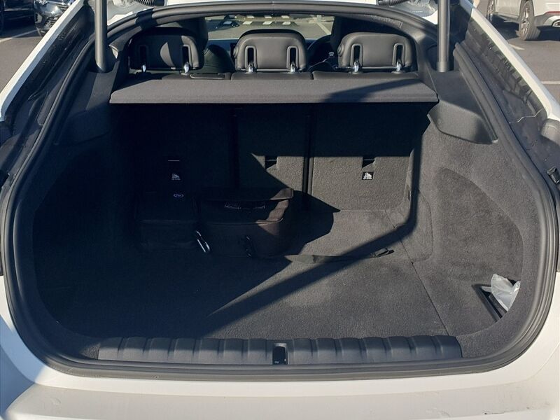 More views of BMW i4