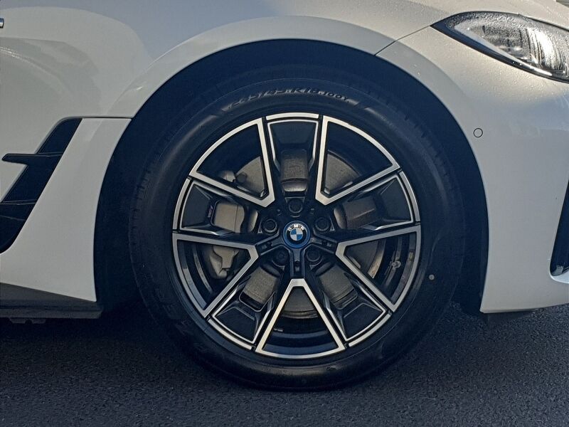 More views of BMW i4