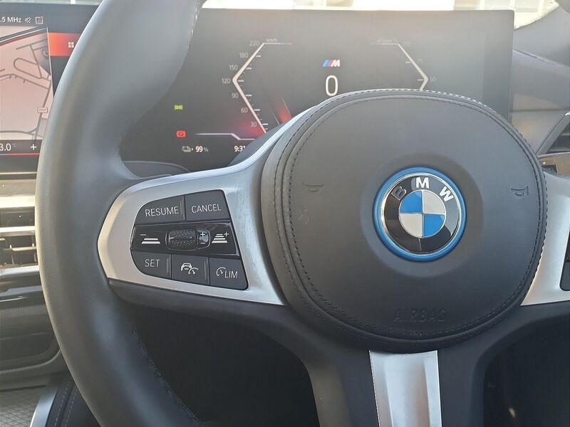 More views of BMW i4