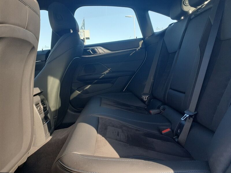 More views of BMW i4