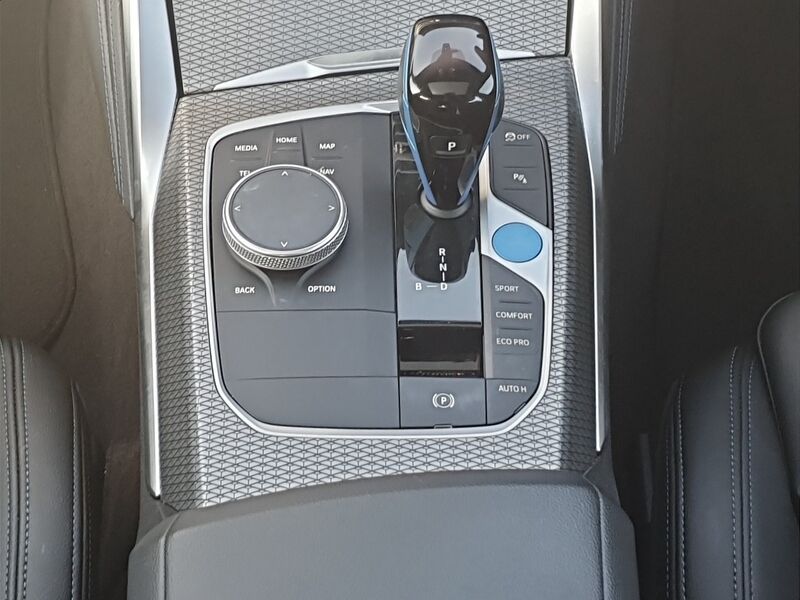 More views of BMW i4